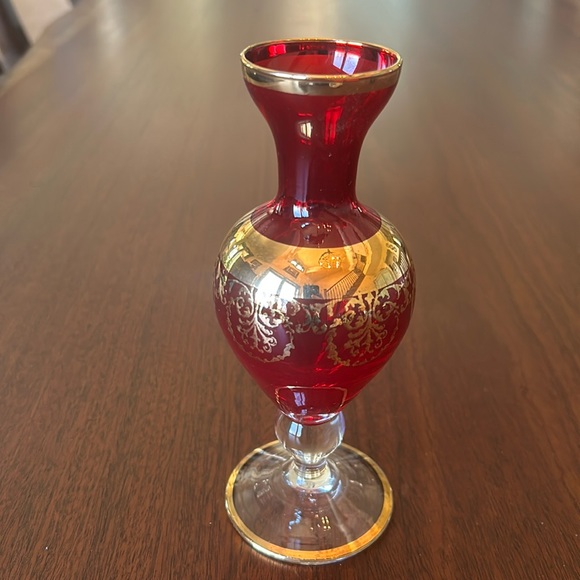 Red and Gold Vase Vintage - Picture 1 of 3
